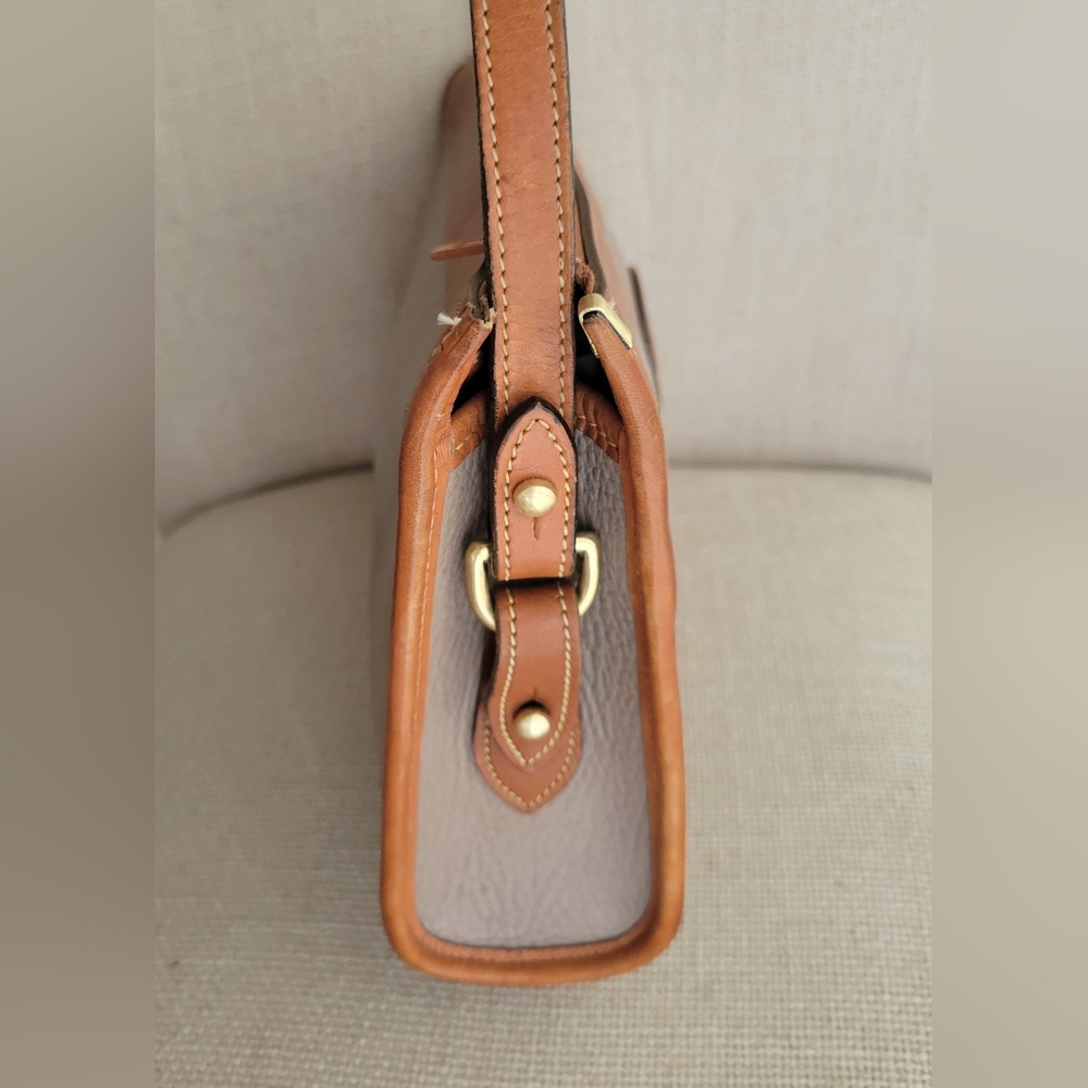 Dooney & Bourke All-Weather Leather Shoulder Bag in cream and tan pebble leather - Picture 4 of 11